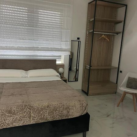 B&B Garibaldi Road Napoli Esterno foto